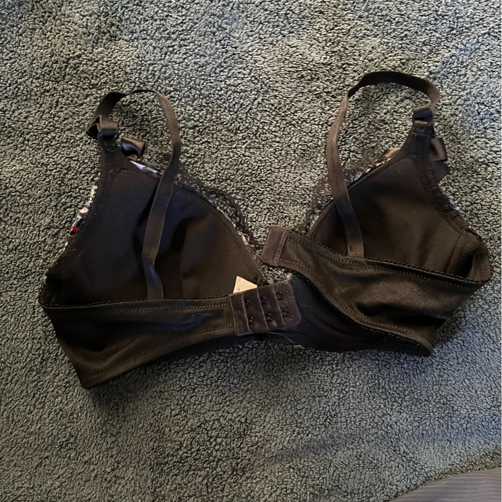 Spider-Man push up bra - Picture 4 of 5
